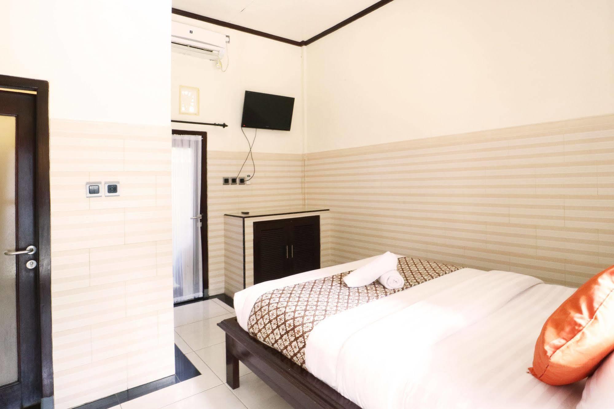 Oyo 91925 Ijo Eco Lodge Hotel Mengwi Экстерьер фото