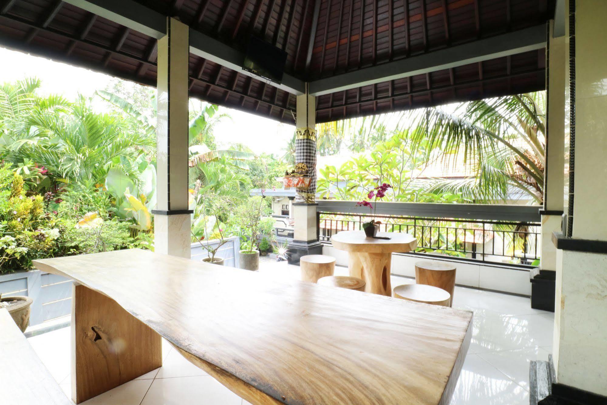 Oyo 91925 Ijo Eco Lodge Hotel Mengwi Экстерьер фото